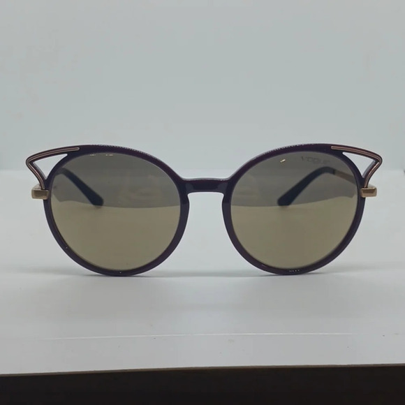 NWT WOMEN'S VOGUE SUNGLASSES 5136 PURPLE